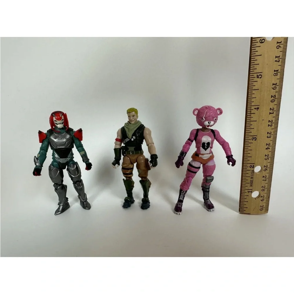 Fornite‎ 4 Inch Action Figures Lot of 3 - Jonesy Cuddle Team Vendetta Epic Games